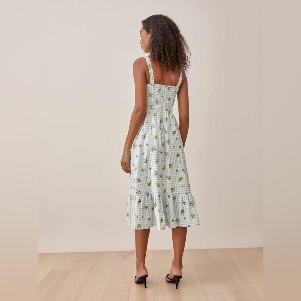 Like new, Reformation Maegan Linen Floral Dress
Wore once for birthday pictures - Picture 3 of 14